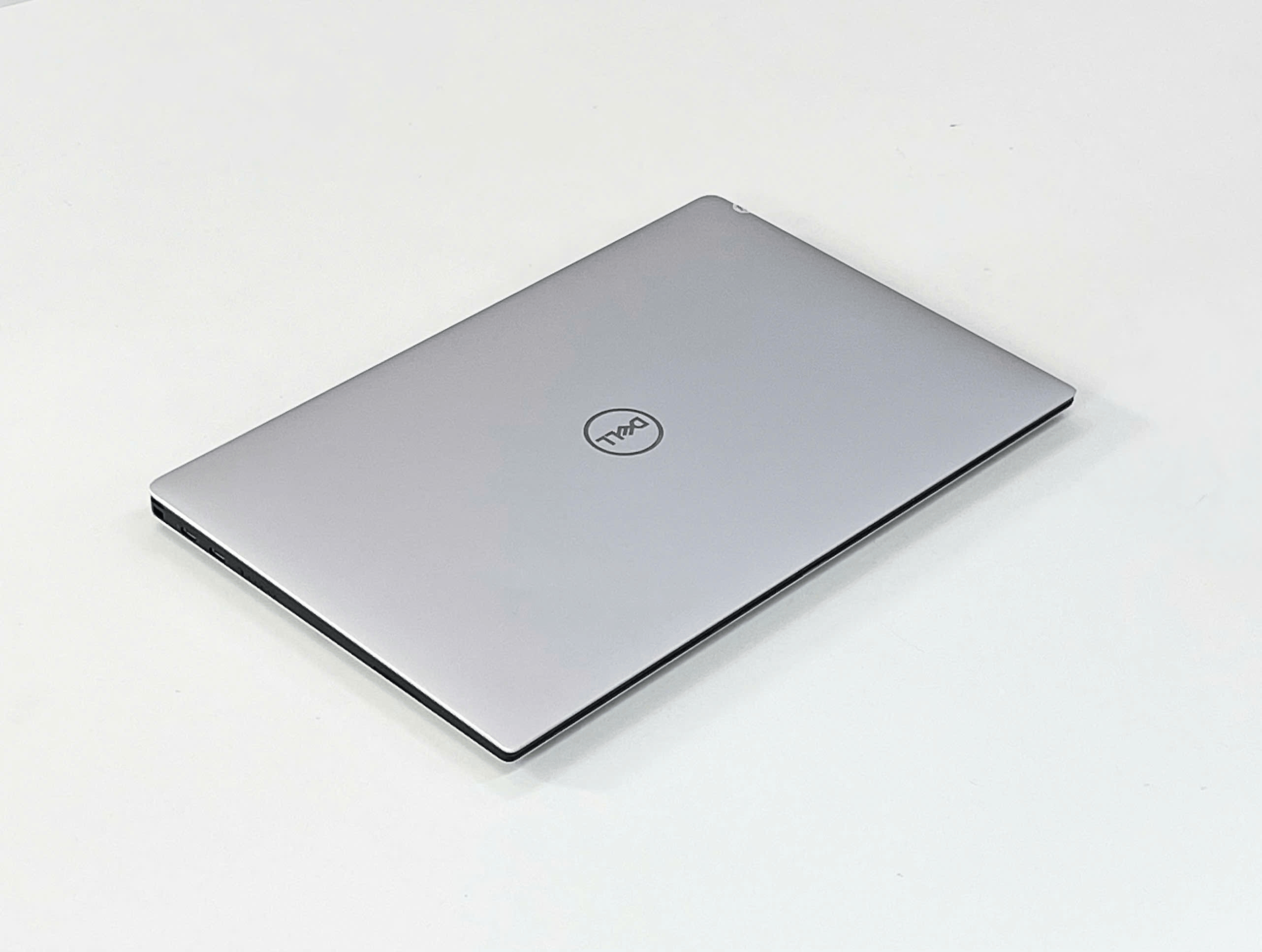 Dell XPS 13 7390 | i7- 10710U | RAM 16GB | SSD 256GB | FHD