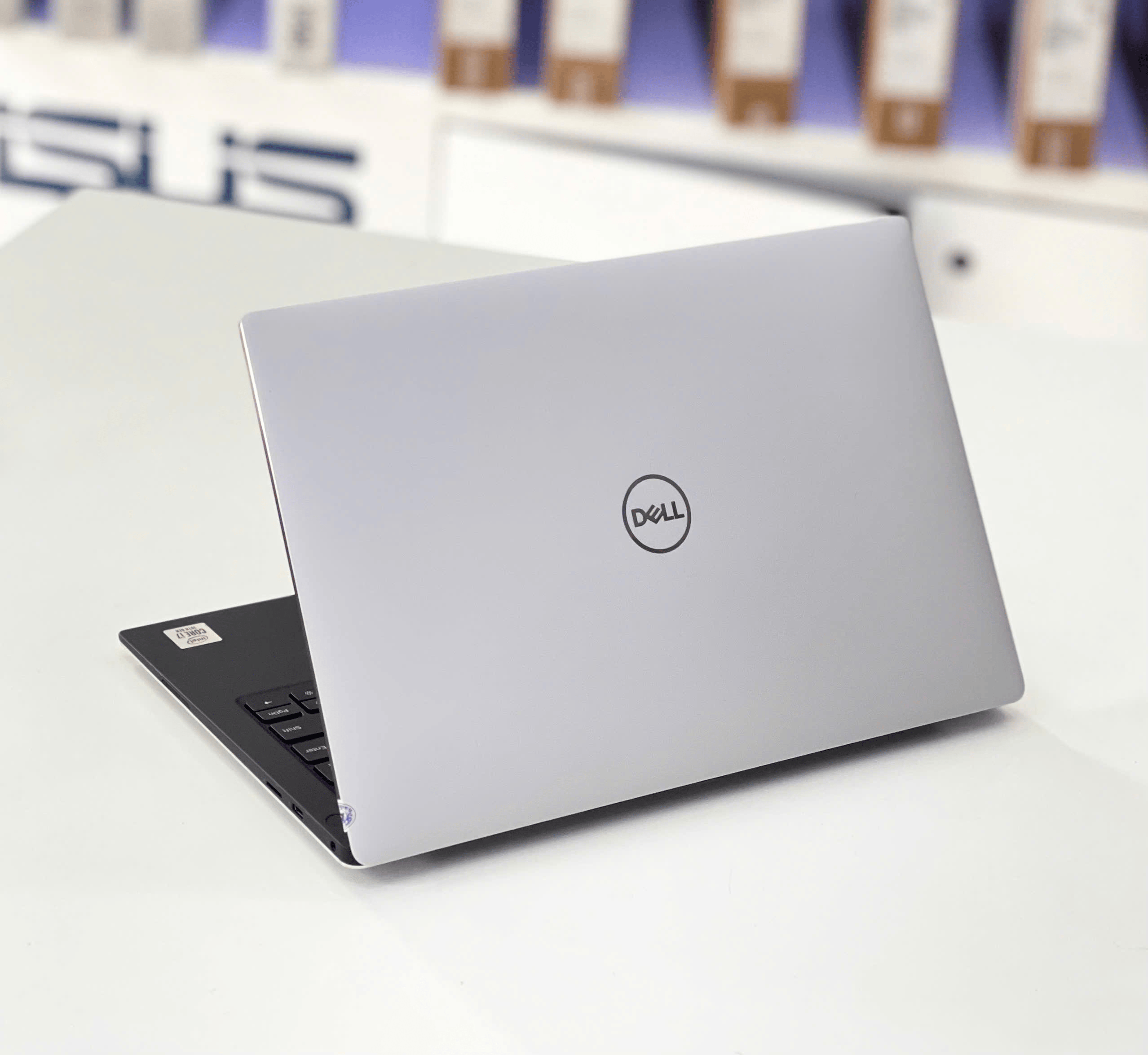 Dell XPS 13 7390 | i7- 10710U | RAM 16GB | SSD 256GB | FHD Dell XPS 13 7390 | i7- 10710U | RAM 16GB | SSD 256GB | FHD-1814