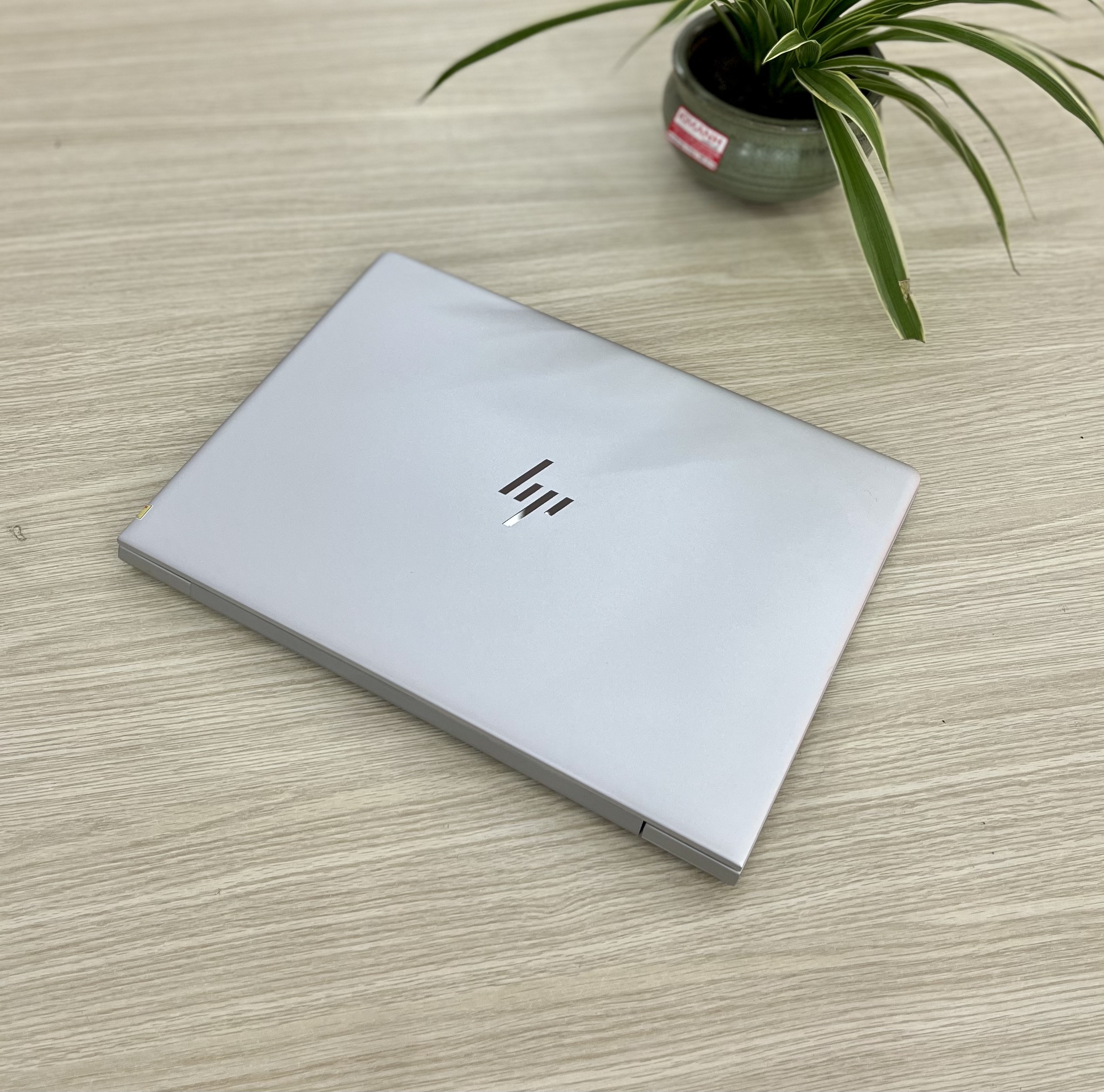 Laptop Cũ HP Elitebook 830G6 I5 - 8650U/RAM 8GB/SSD 256GB/FHD