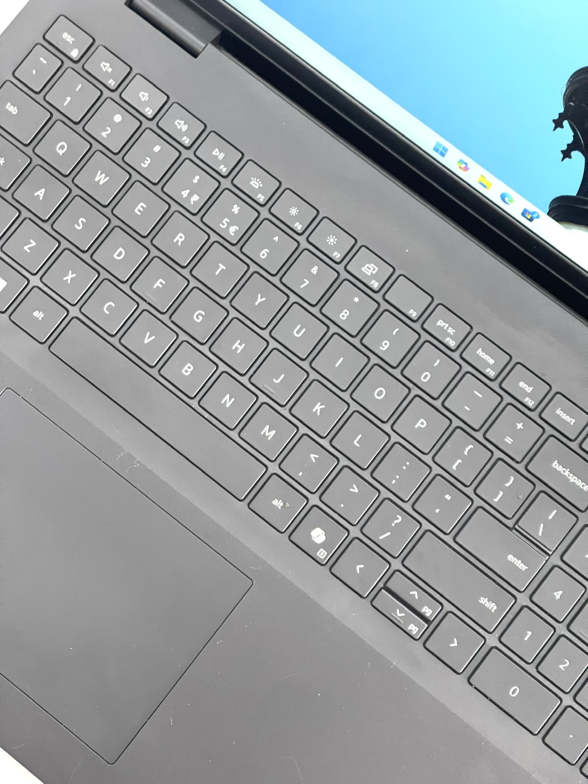 LIKE NEW Laptop Dell 16 DC16250 Core 7 150U RAM 16GB SSD 1TB 16 WUXGA LIKE NEW Laptop Dell 16 DC16250 Core 7 150U RAM 16GB SSD 1TB 16 WUXGA