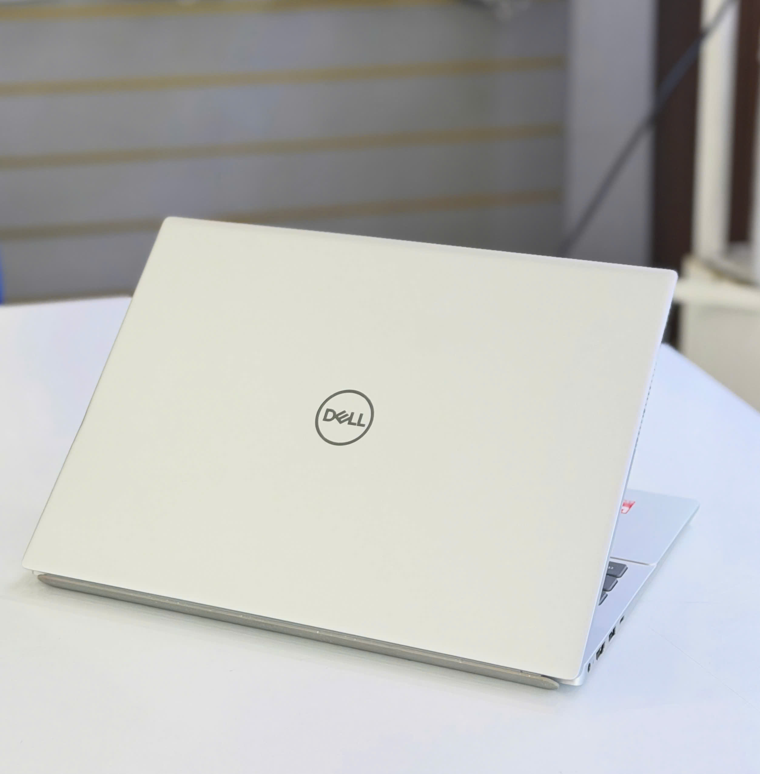 Like New Laptop Dell Inspiron 14 5425 Ryzen 5 -5625U/ RAM 16G/ SSD 512GB/ 14 INCH 2.2K Like New Laptop Dell Inspiron 14 5425 Ryzen 5 -5625U/ RAM 16G/ SSD 512GB/ 14 INCH 2.2K-1903