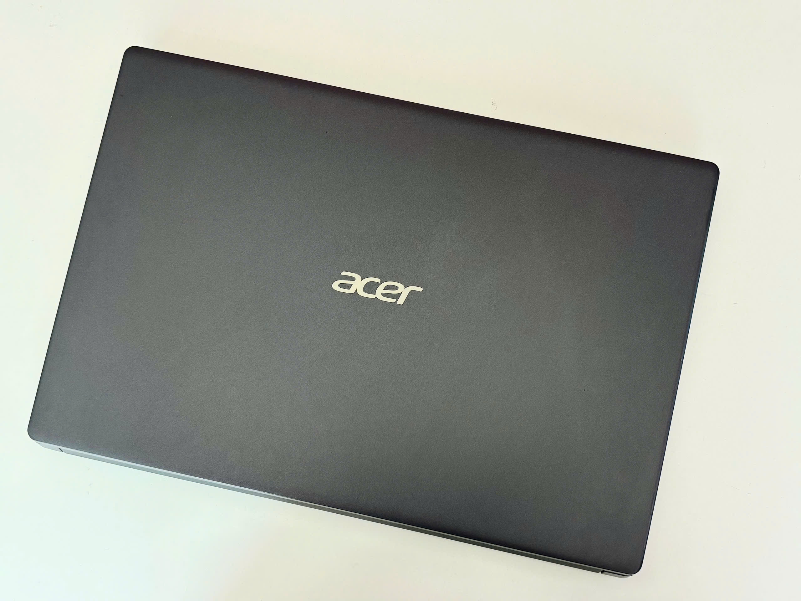 Acer A315 - 57G i5-1035G1 / RAM 8GB/ SSD 512GB / MX330 15.6 inch FHD Acer A315 - 57G i5-1035G1 / RAM 8GB/ SSD 512GB / MX330 15.6 inch FHD -1883