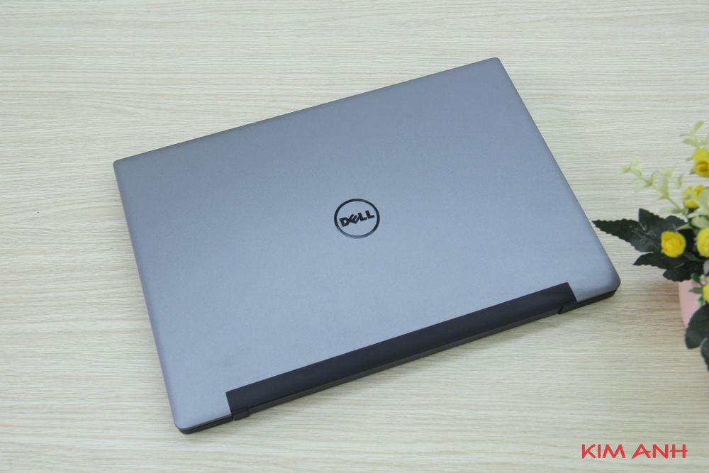 Dell Latitude E7370 Core M5-6Y57 RAM 8GB SSD 240GB FullHD