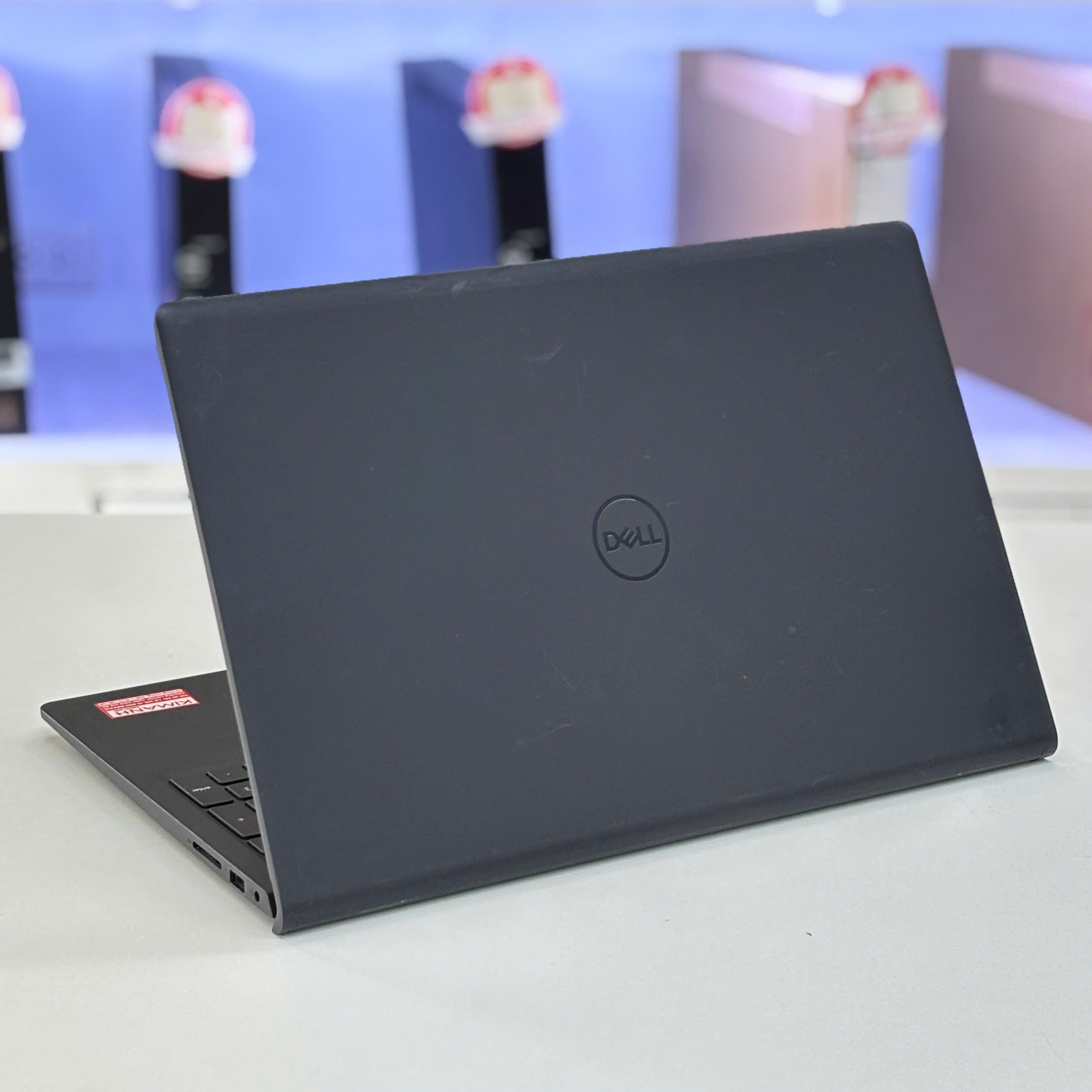 Laptop Cũ Dell Inspiron 15 3520 Core i5 - 1235U/RAM 8GB/SSD 256GB/15.6 inch FHD 120HZ Laptop Cũ Dell Inspiron 15 3520 Core i5 - 1235U/RAM 8GB/SSD 256GB/15.6 inch FHD 120HZ