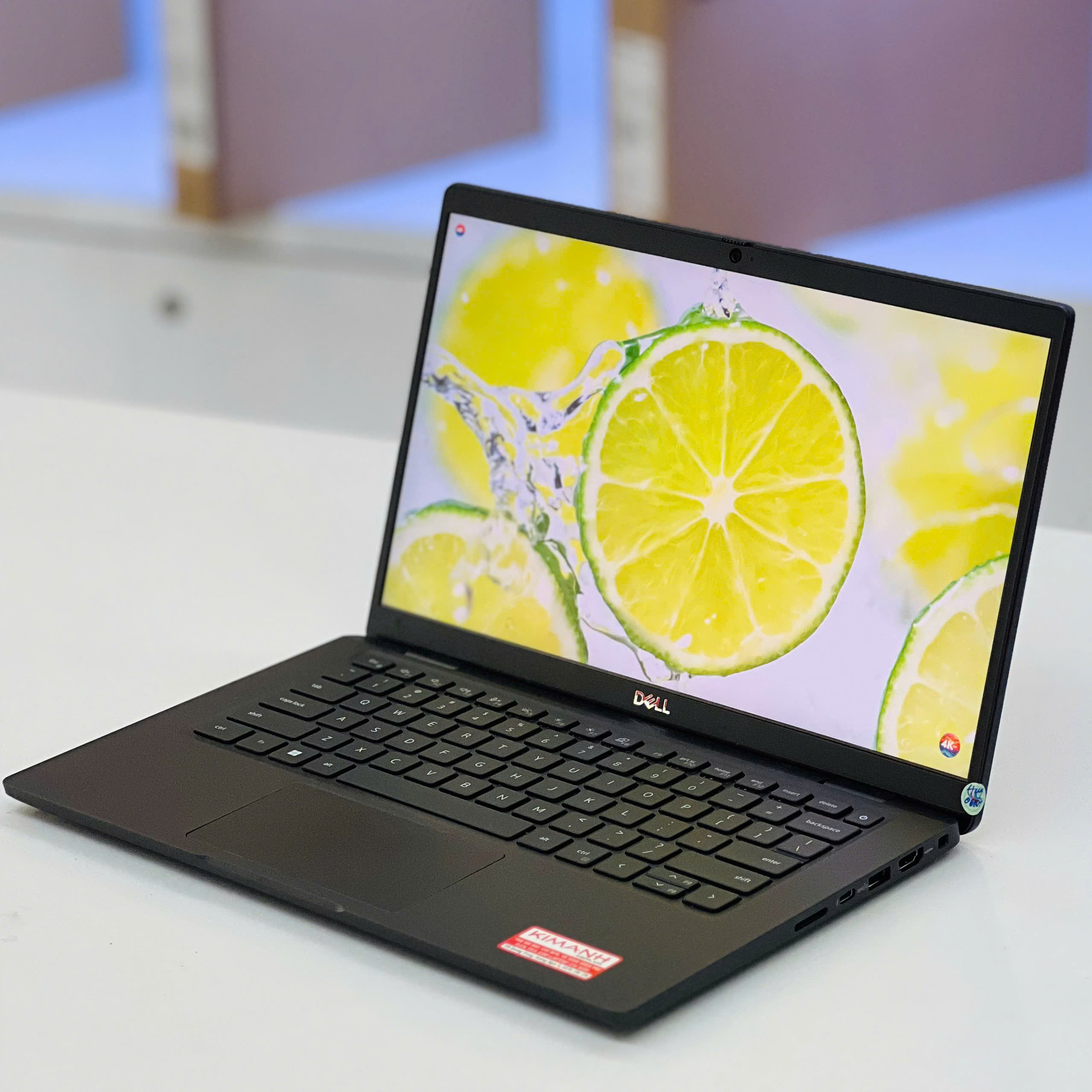 Laptop Cũ Dell Latitude 7330 Core i5-1245U, Ram 8GB, SSD 256GB, 13.3 inch Full HD 