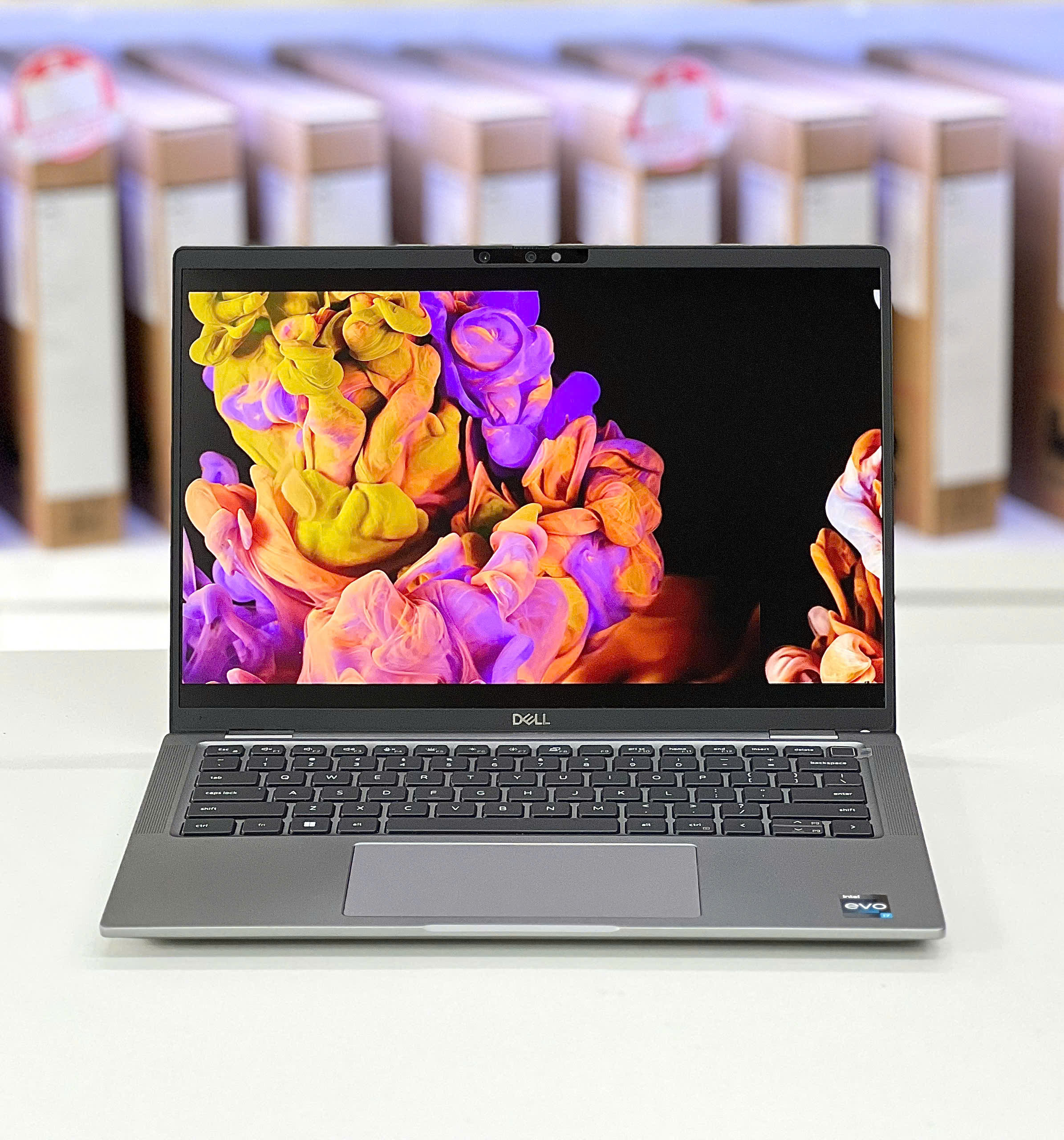 [Like New] Dell Latitude 7440 Vỏ nhôm Core i7 Gen 13, RAM 32GB, SSD 256GB 