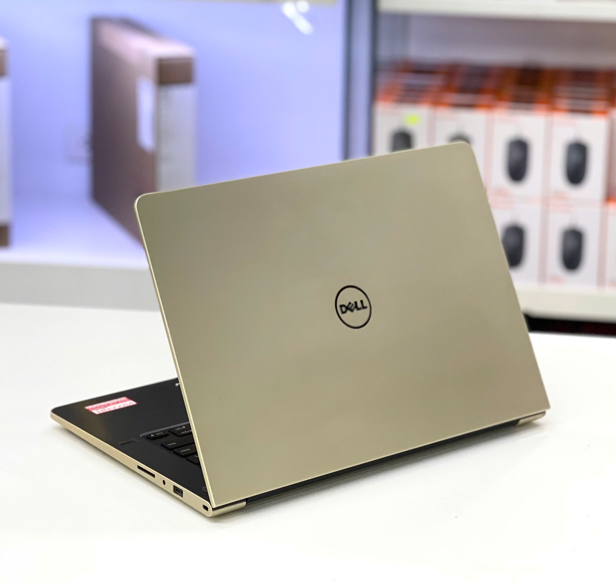 Laptop Cũ Dell V5459 / I5- 6200U / RAM 8GB / SSD 256GB / FHD 