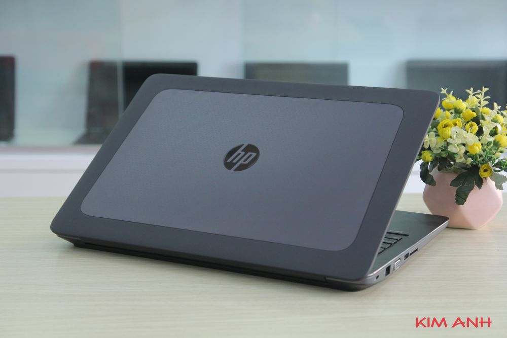 HP ZBook 15G3 i7-6820HQ RAM 8GB SSD 240GB M1000M 15.6" FHD