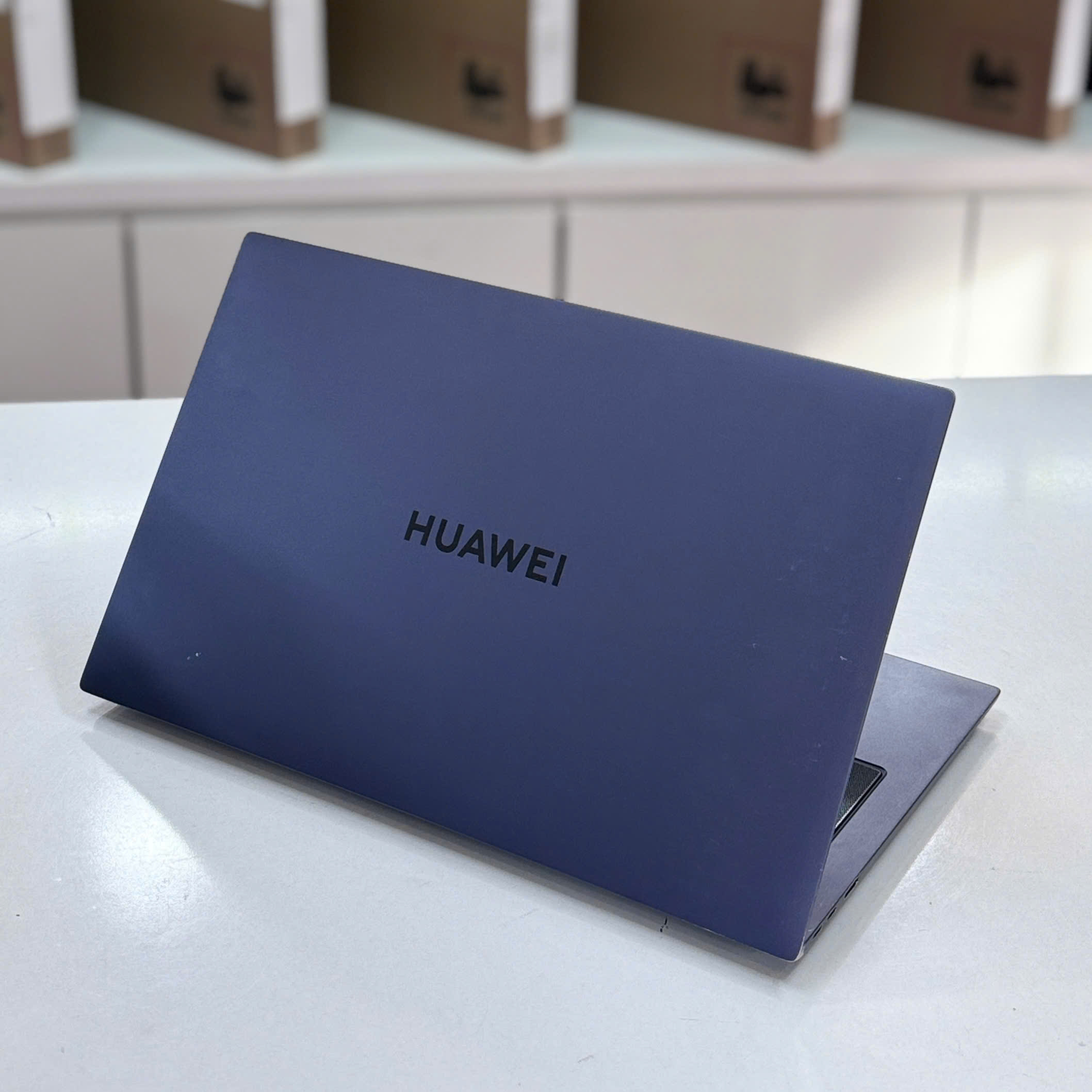 Laptop cũ Huawei HVY-WXX9 RYZEN 5/ RAM 16GB/ SSD 512GB/ FHD