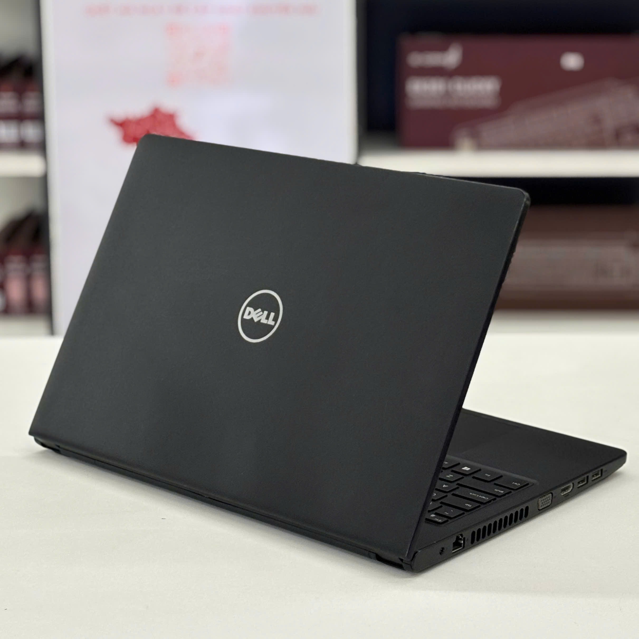 Laptop Cũ Dell Insprion 3578 I7 - 8550U/RAM 8GB/SSD 120GB/FHD/VGA Laptop Cũ Dell Insprion 3578 I7 - 8550U/RAM 8GB/SSD 120GB/FHD/VGA