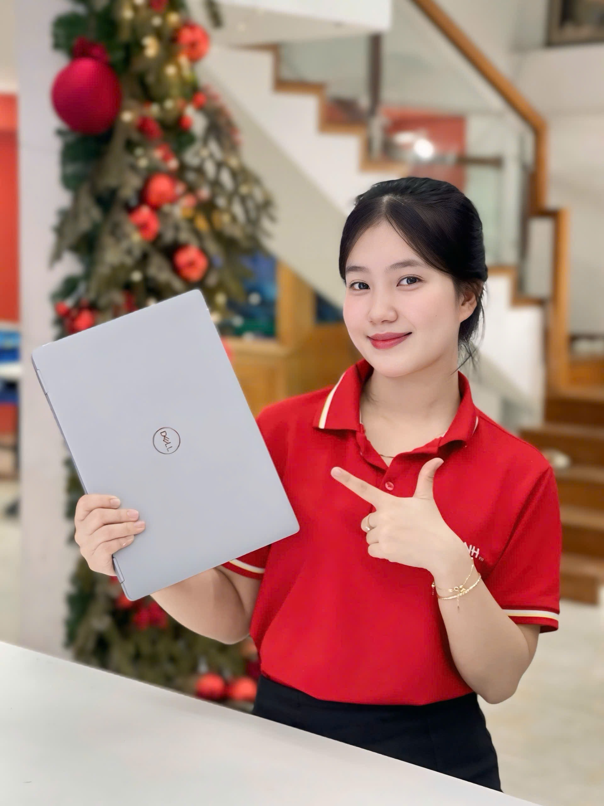 [LIKE NEW] Laptop Dell Latitude 5320 Core i5-1145G7, RAM 8 GB, SSD 256GB, Intel Iris Xe Graphics, 13.3 inch FHD