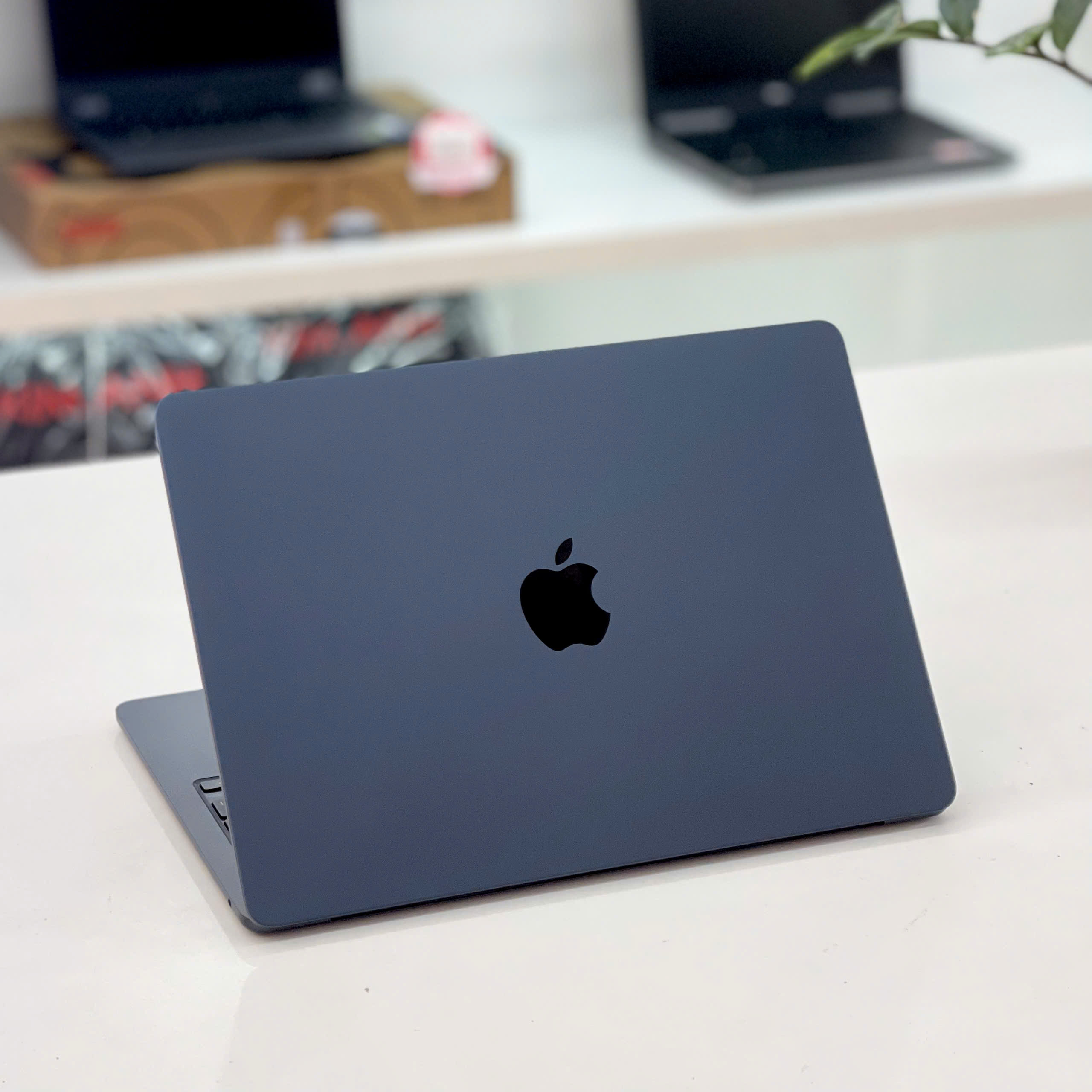 [LIKE NEW] Laptop Macbook Air M2 2022 8GB 256GB 13.3inch 2.5K